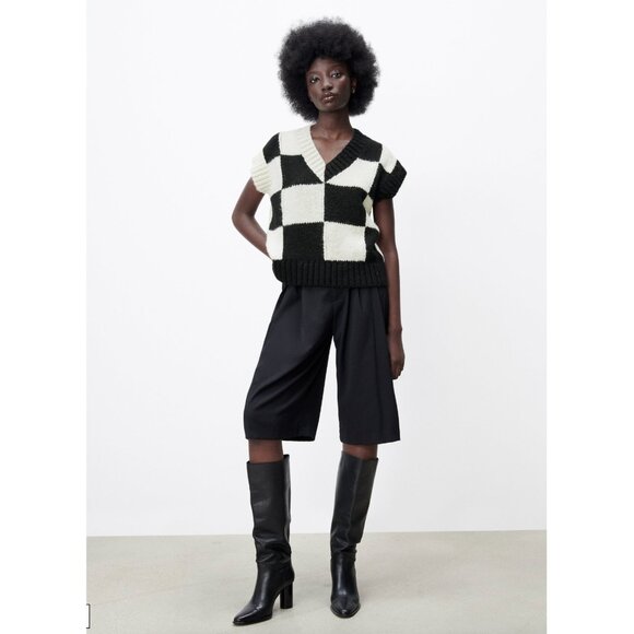 Zara Checkerboard Sweater Vest <Wednesday Addams > sz M - Picture 2 of 7